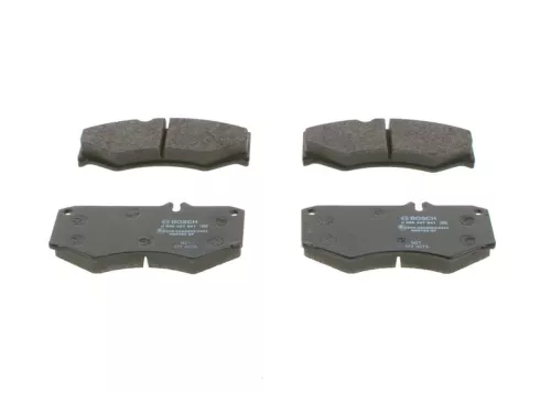 BOSCH Brake Pad Set, disc brake (0986467841)
