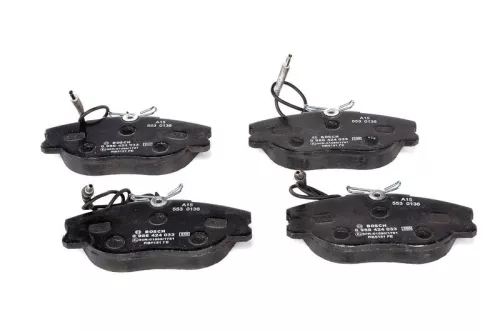 BOSCH Brake Pad Set, disc brake (0986424033)
