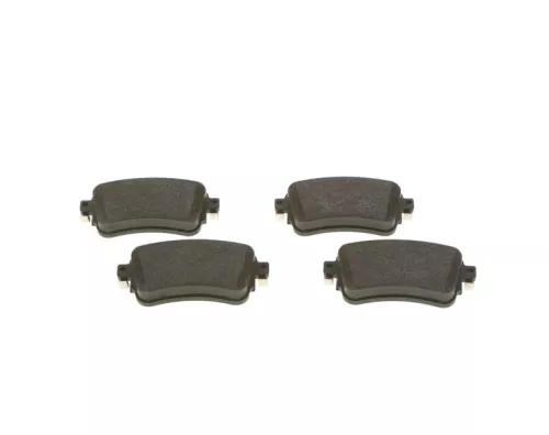 BOSCH Brake Pad Set, disc brake (0986424437)