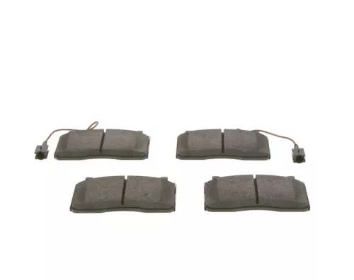 BOSCH Brake Pad Set, disc brake (0986424390)