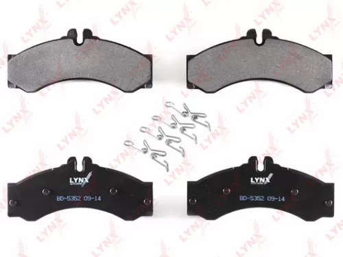 LYNXAUTO Disc brake pads, front/rear (BD-5352)